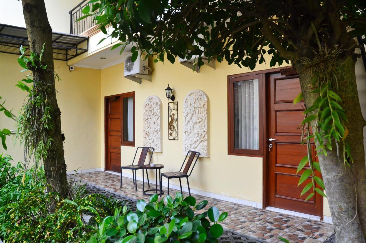 Roemah Canting Homestay Yogyakarta Dış mekan fotoğraf