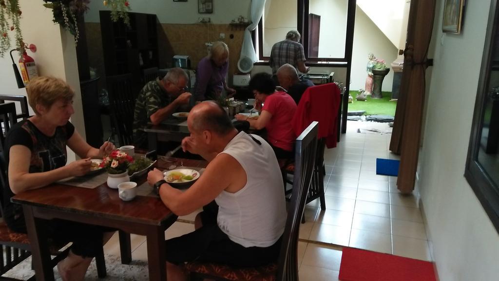 Roemah Canting Homestay Yogyakarta Dış mekan fotoğraf